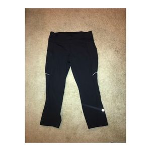 lulu lemon cropped leggings